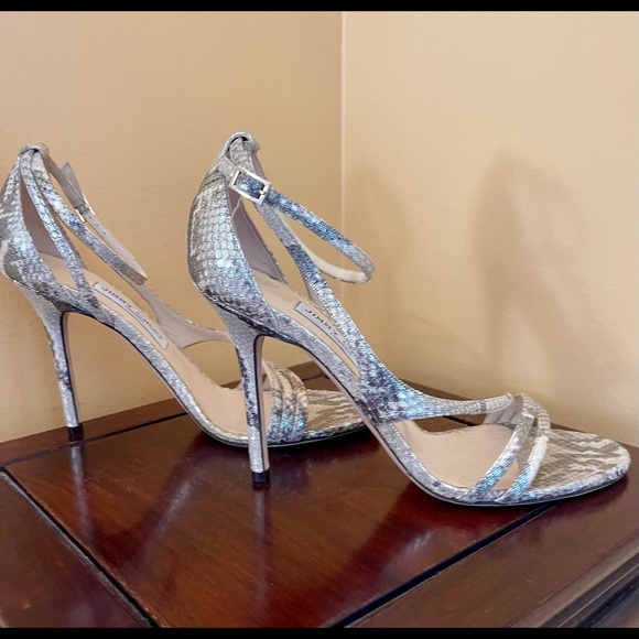 Jimmy Choo - Picture 3 of 8